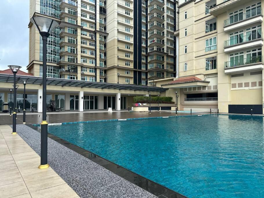 A.R Homestay Riverine Condominium クチン エクステリア 写真